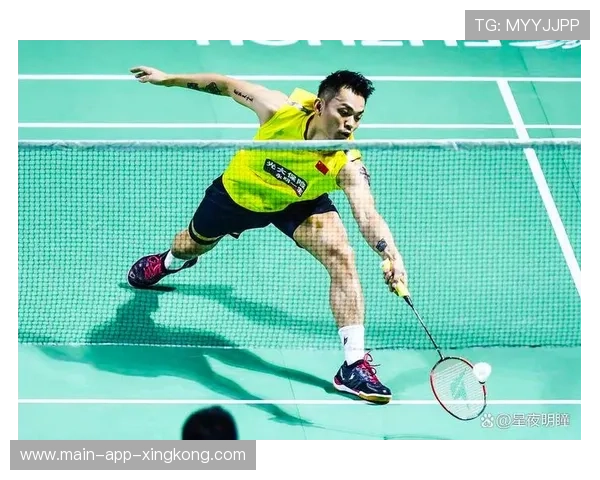 羽毛球男双多拍相持后突然起杀:临场智慧与装备升级的胜负密码