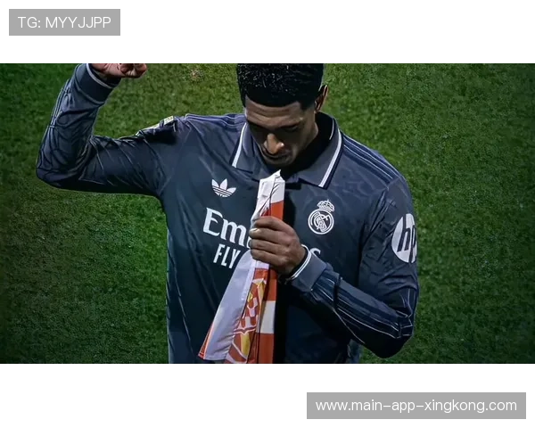 皇马贝林厄姆禁区内潇洒抽射,动作干净利落,展现世界级球技